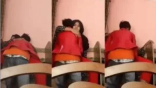 १९यो मुस्लिम लड़की की चुदाई साइबर कैफ़े के ओनर साथ वायरल